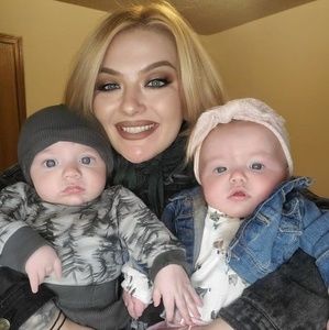 Meet your Posher, Kelc